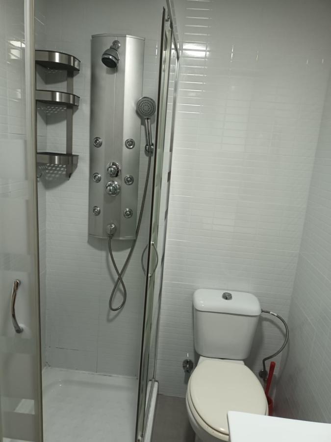 Apartamentos Vialia Sol Y Playa Малага Экстерьер фото