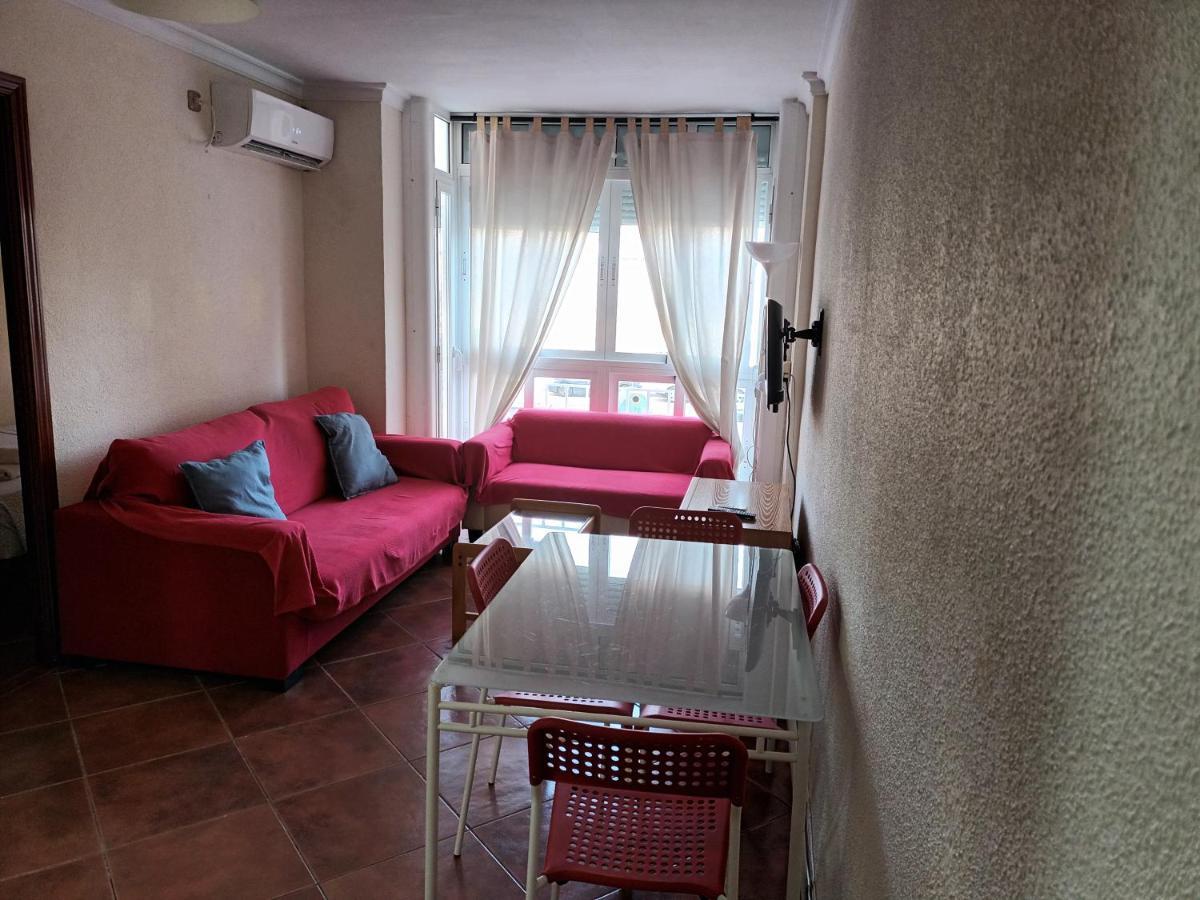 Apartamentos Vialia Sol Y Playa Малага Экстерьер фото
