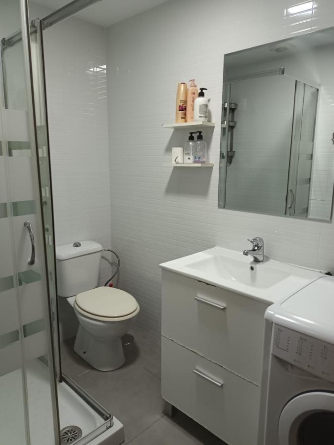 Apartamentos Vialia Sol Y Playa Малага Экстерьер фото