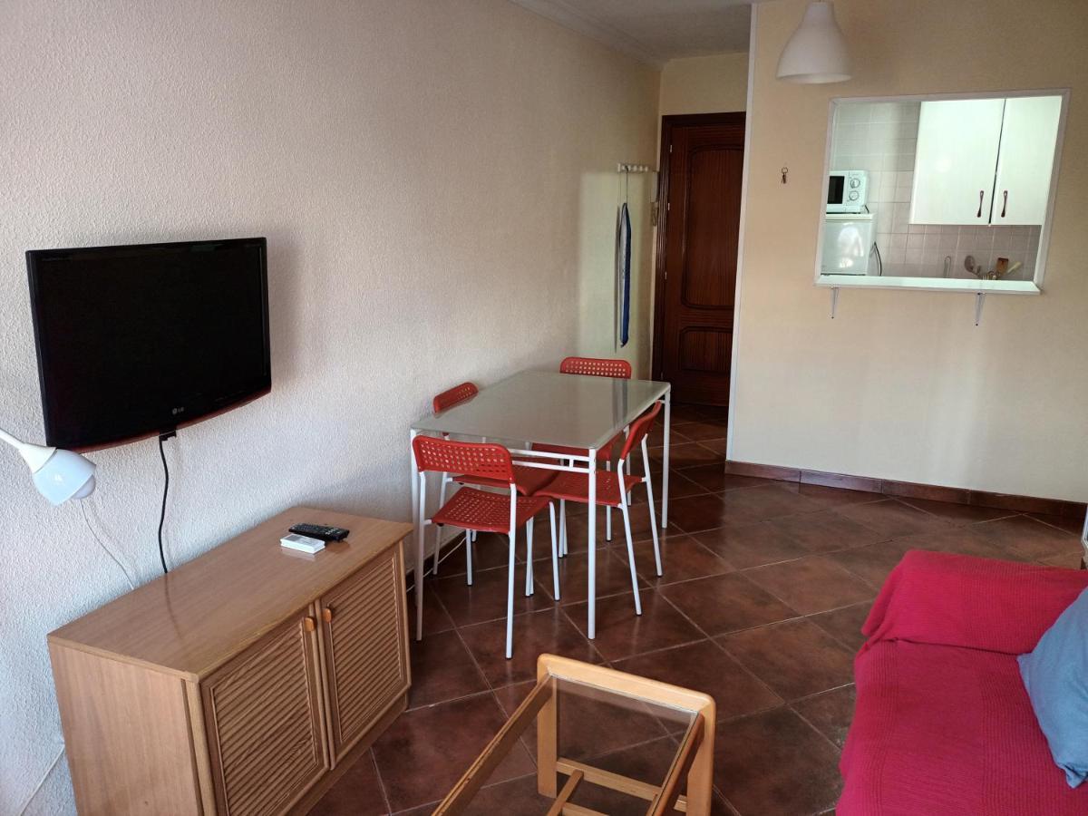 Apartamentos Vialia Sol Y Playa Малага Экстерьер фото