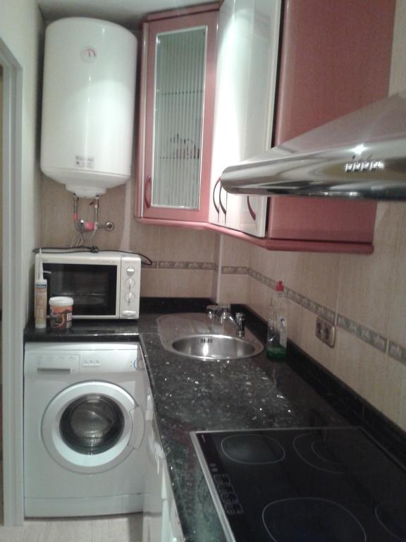 Apartamentos Vialia Sol Y Playa Малага Экстерьер фото