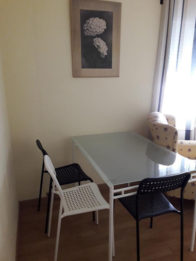 Apartamentos Vialia Sol Y Playa Малага Экстерьер фото